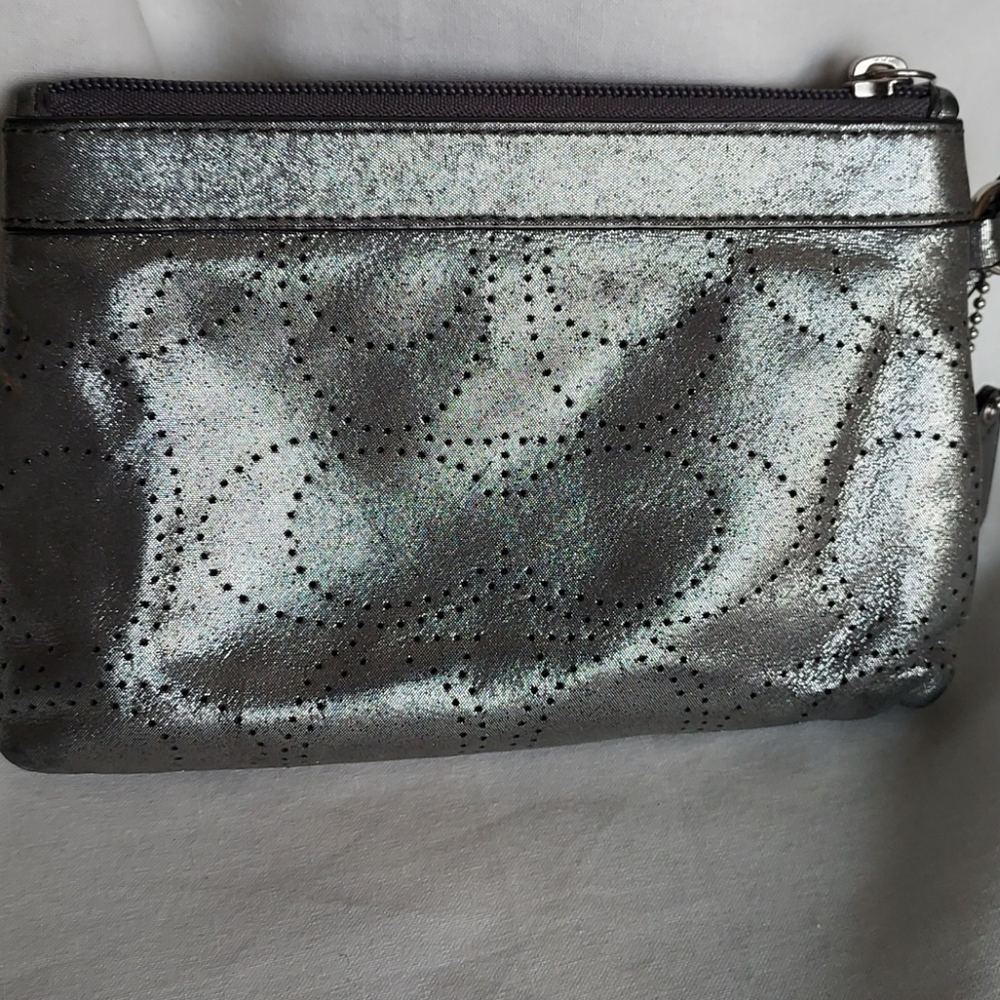 Coach Silver Leather Wristlet, EUC - Picture 6 of 9